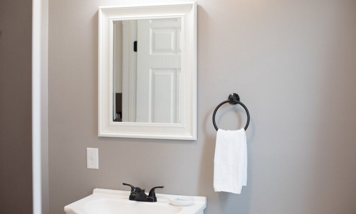 Photo of Bathroom in Western Gardens