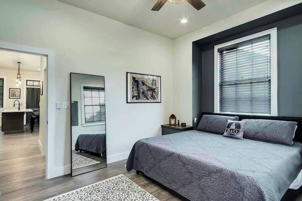 Photo of Bedroom in Downtown