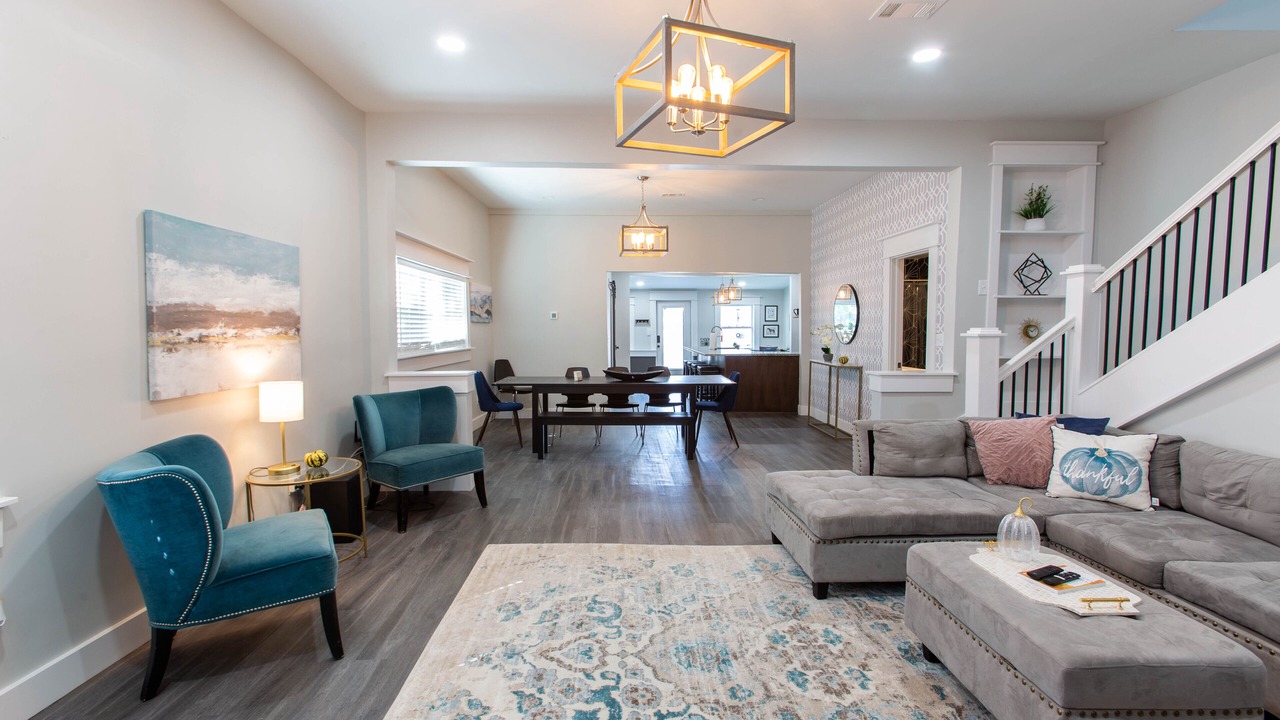 Photo of Livingroom in New Albany