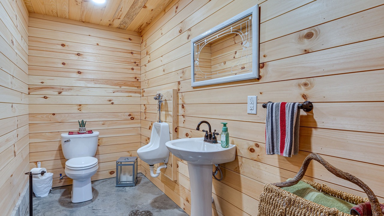 Photo of Bathroom in Huron