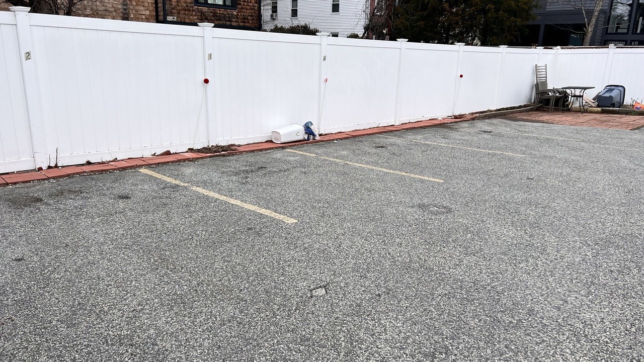Photo of Others in Inman Square