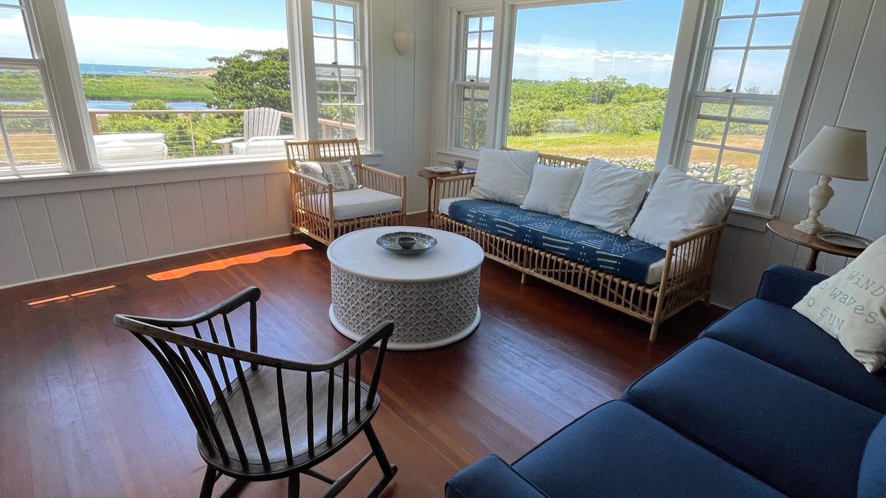 Photo of Livingroom in Chilmark