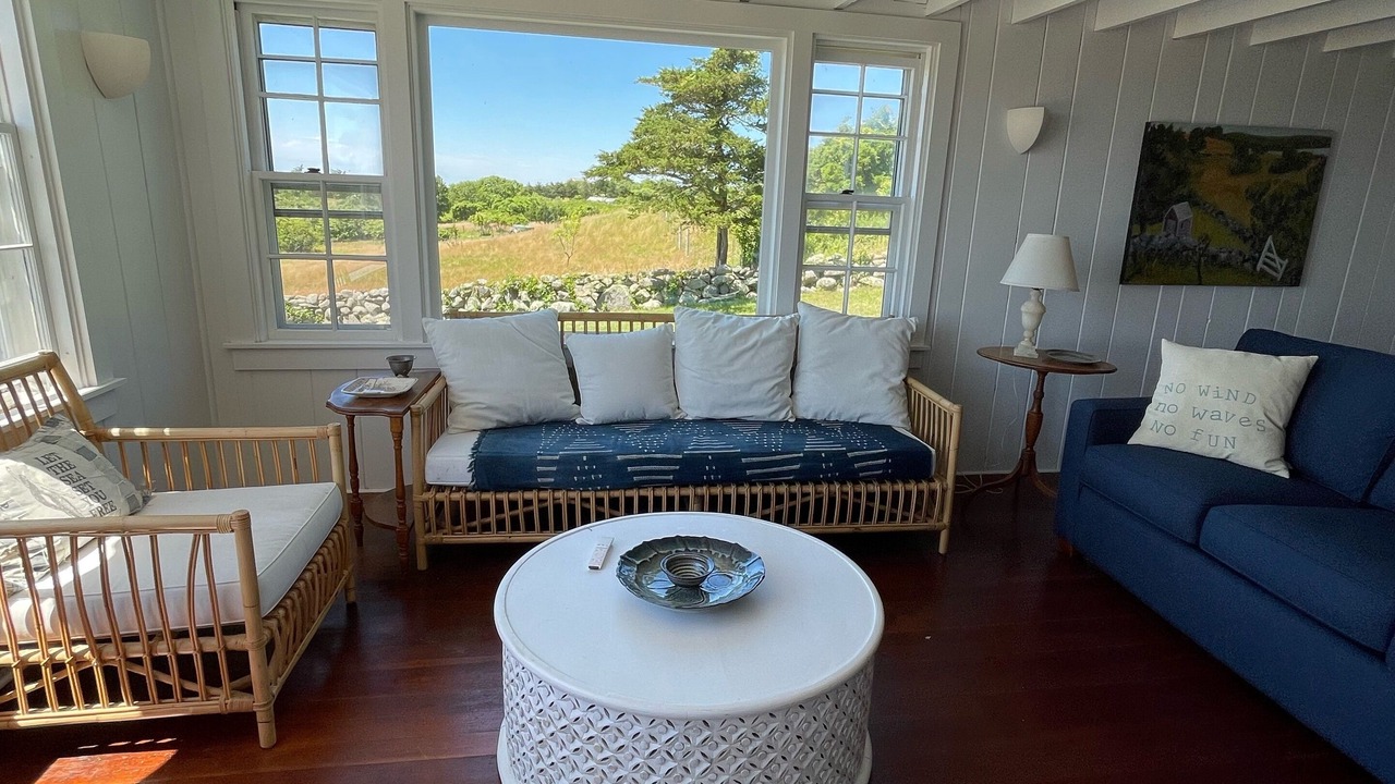 Photo of Livingroom in Chilmark