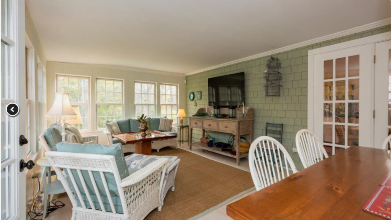 Photo of Livingroom in West Barnstable