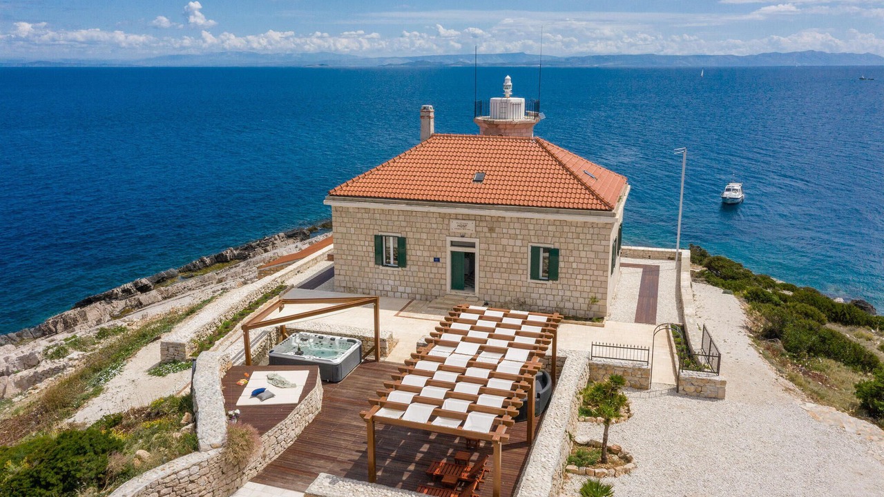 Photo of Others in Cove Rogacic
