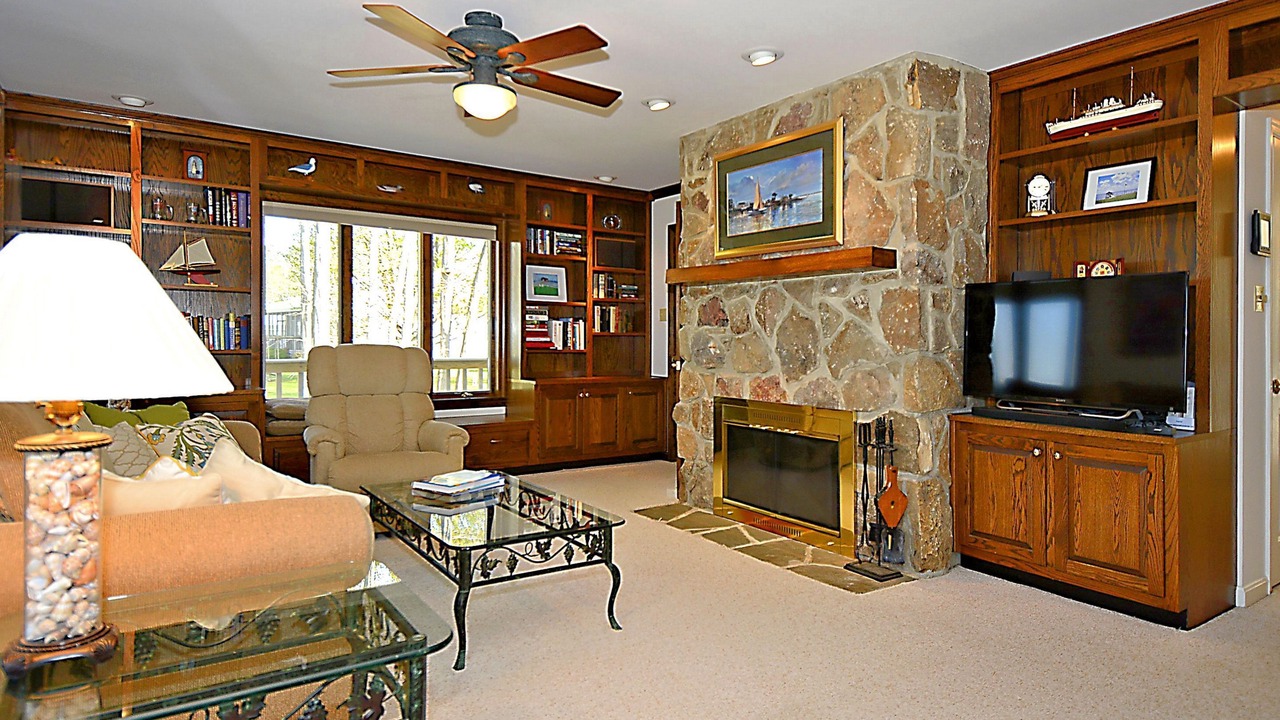 Photo of Livingroom in Piney Point