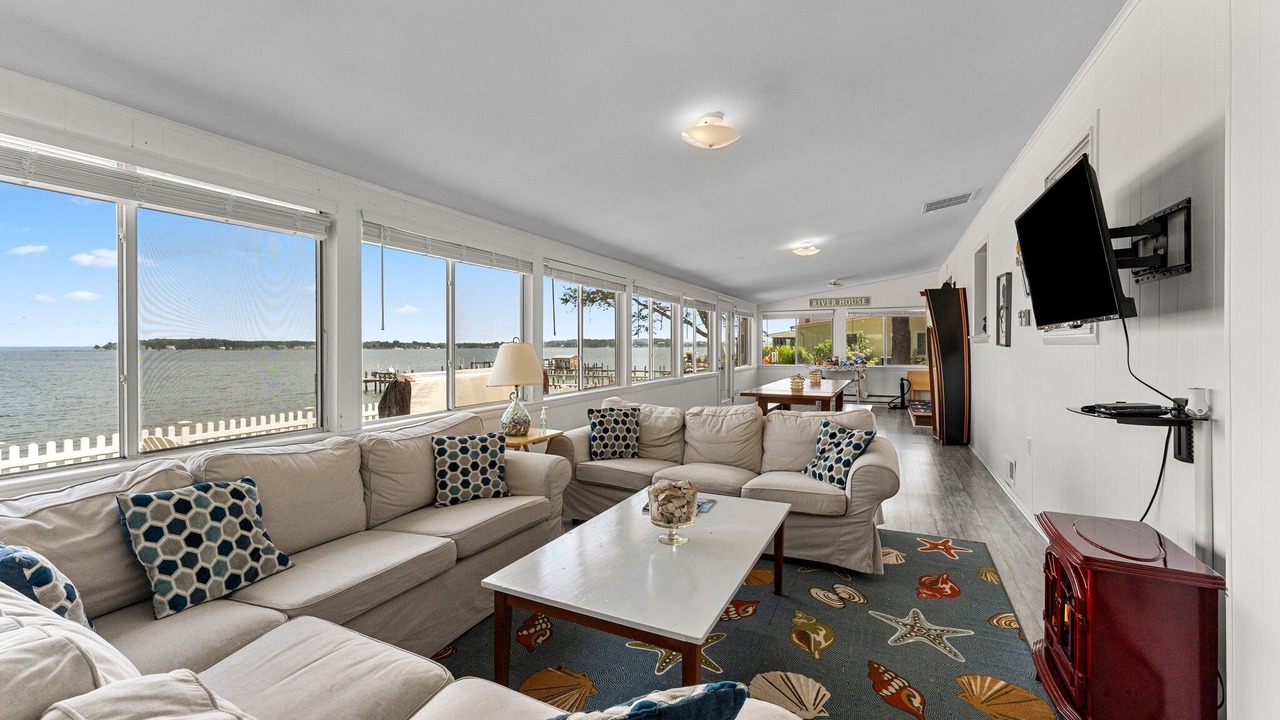 Photo of Livingroom in Mount Holly