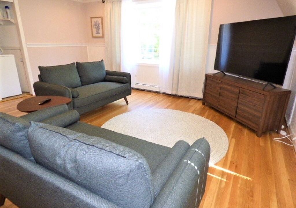 Photo of Livingroom in Dennis