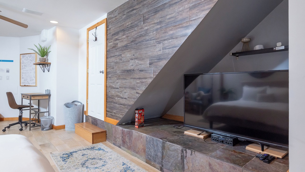 Photo of Bedroom in Everett