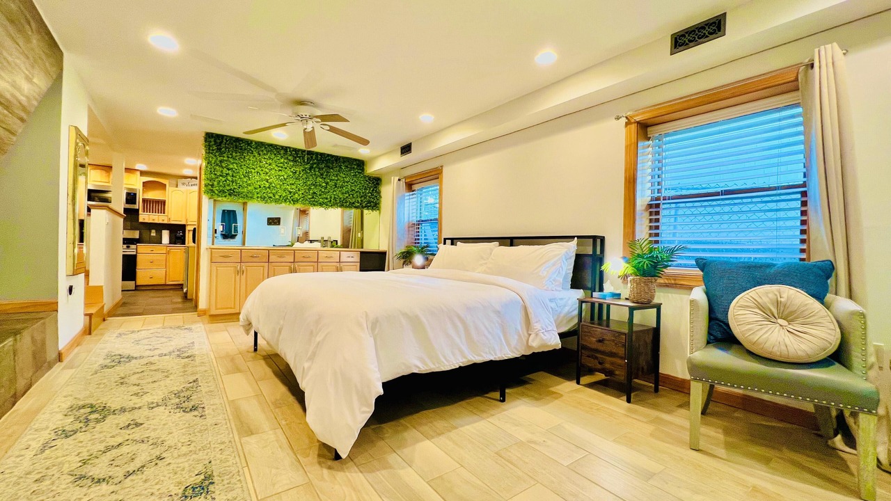 Photo of Bedroom in Everett