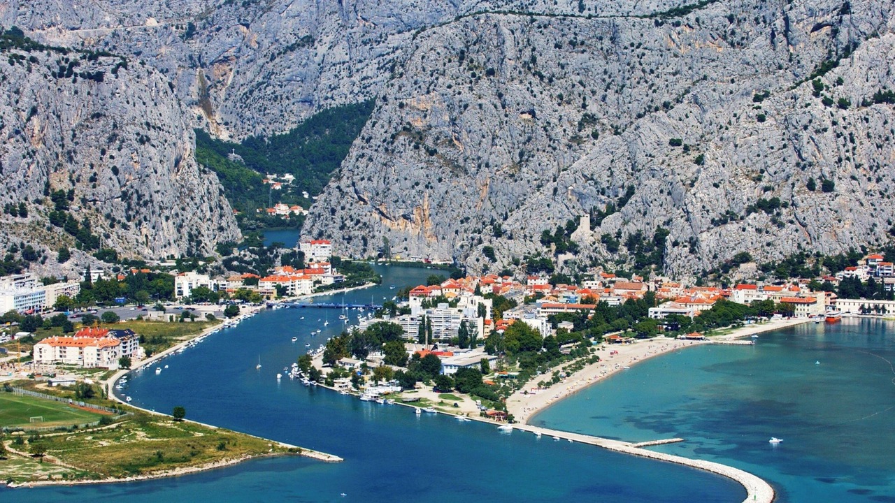 Photo of Others in Omis