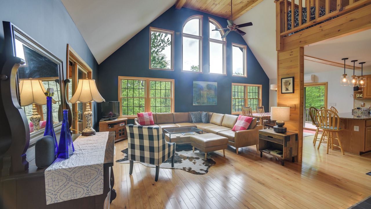 Photo of Bedroom in North Creek