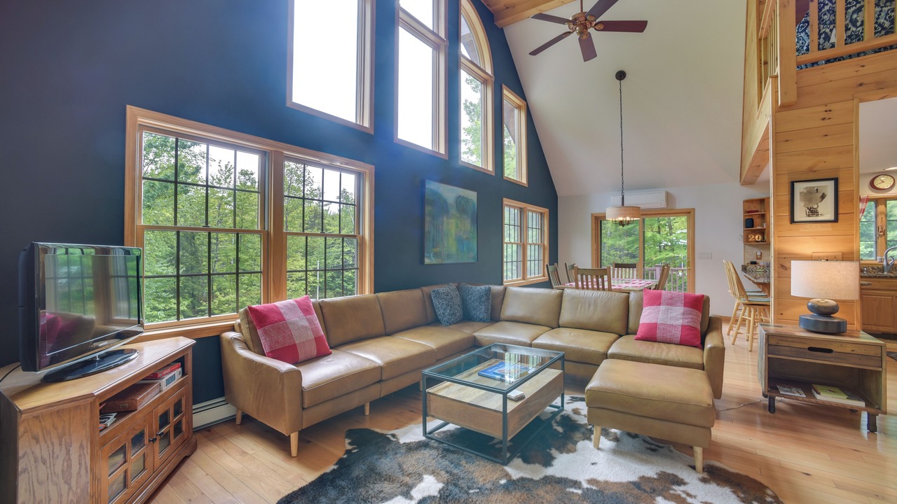 Photo of Livingroom in North Creek