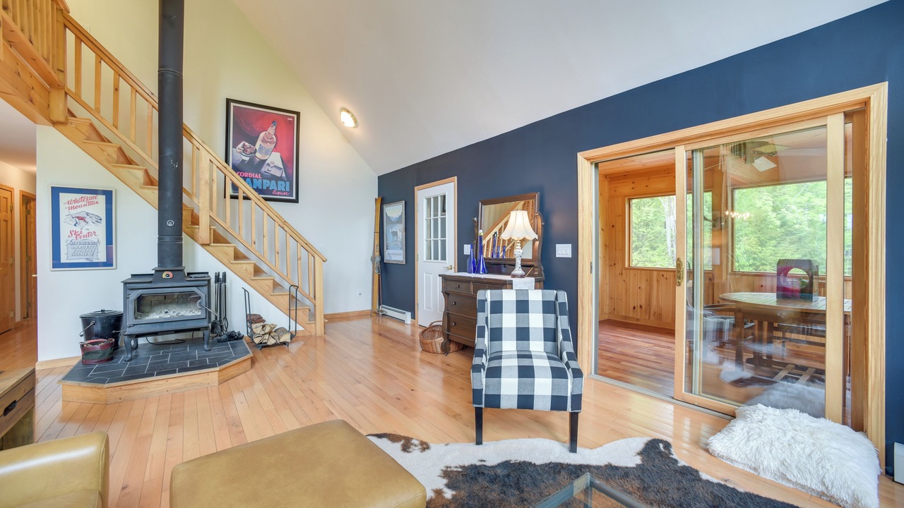 Photo of Livingroom in North Creek