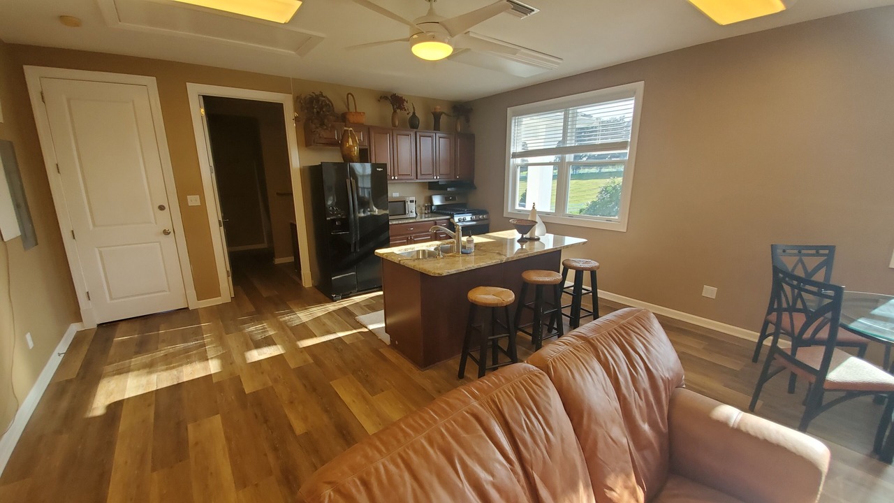 Photo of Livingroom in Monticello