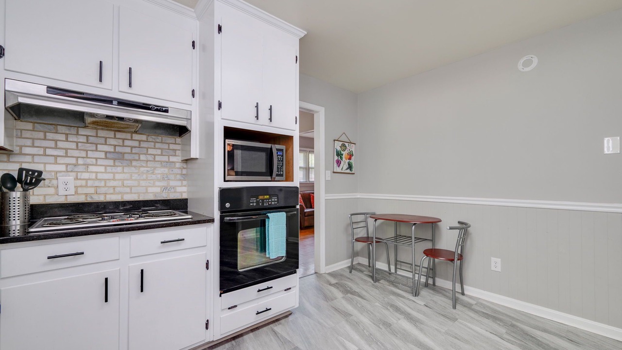 Photo of Kitchen in Buckroe Beach