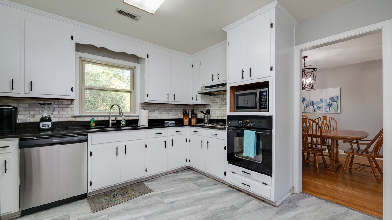 Photo of Kitchen in Buckroe Beach
