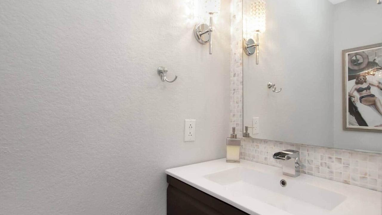 Photo of Bedroom in Rock Harbor