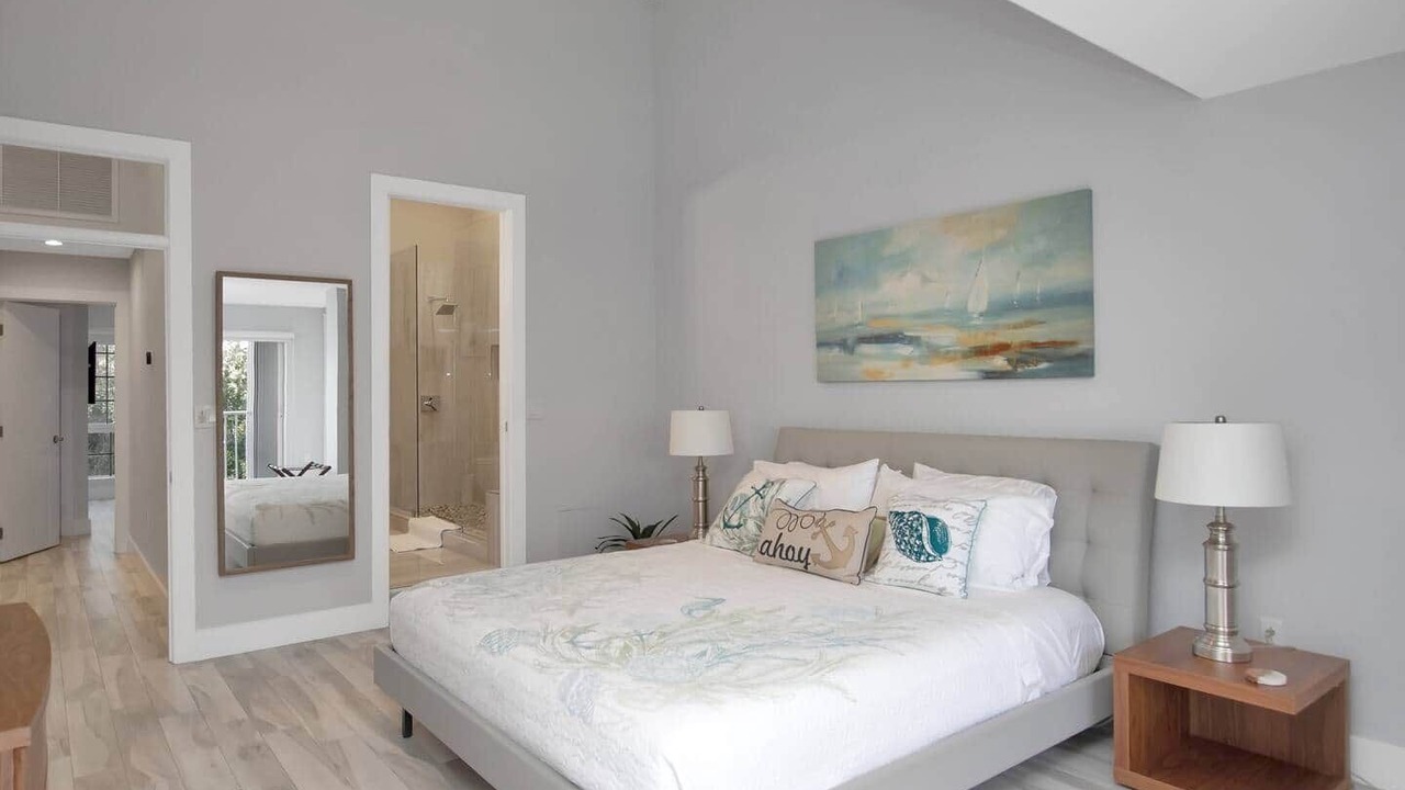 Photo of Bedroom in Rock Harbor
