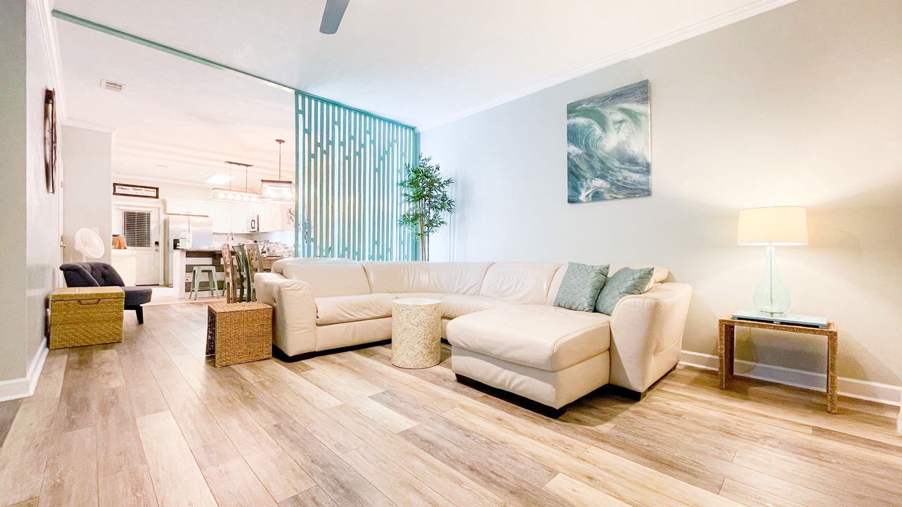 Photo of Livingroom in Mexico Beach