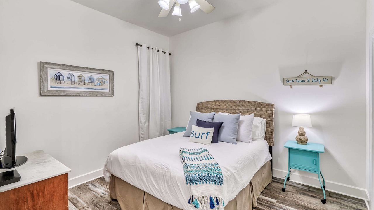 Photo of Bedroom in Seagrove Beach