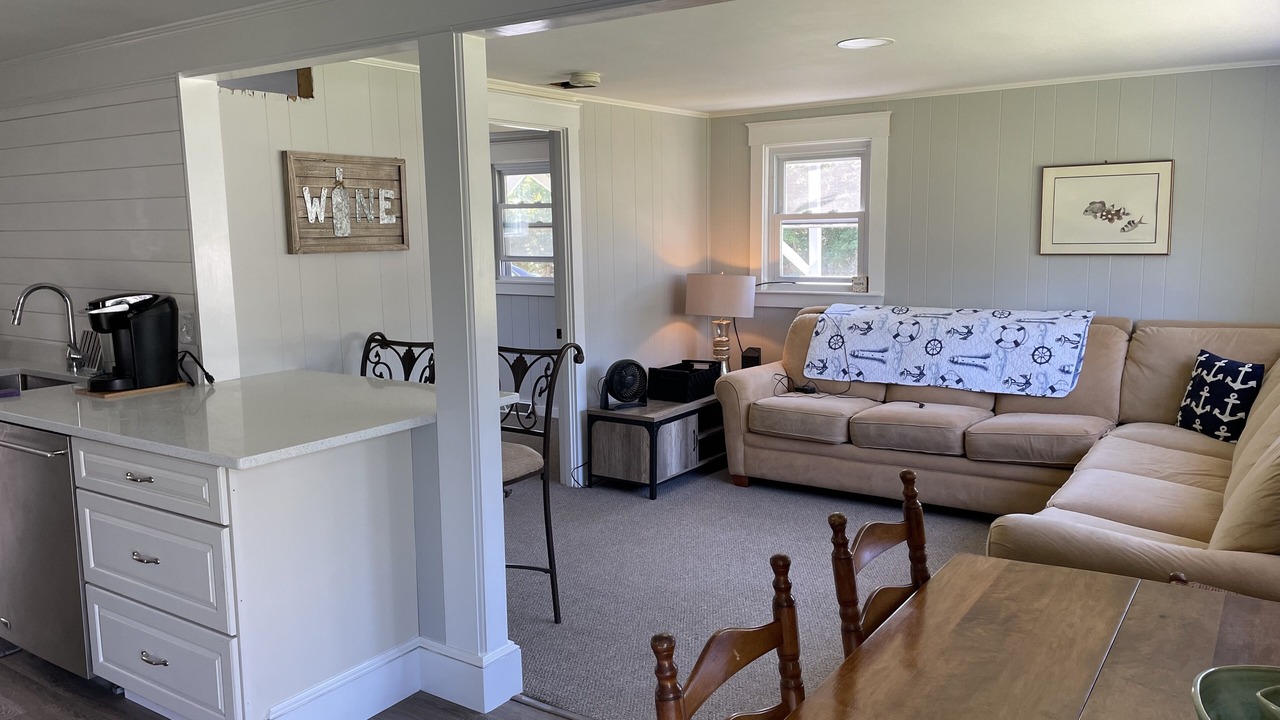 Photo of Livingroom in Marstons Mills