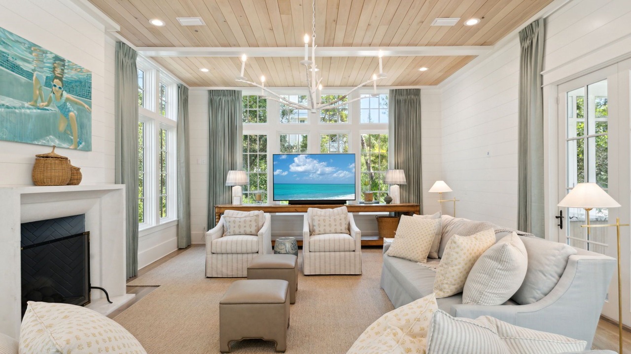 Photo of Livingroom in WaterSound Beach