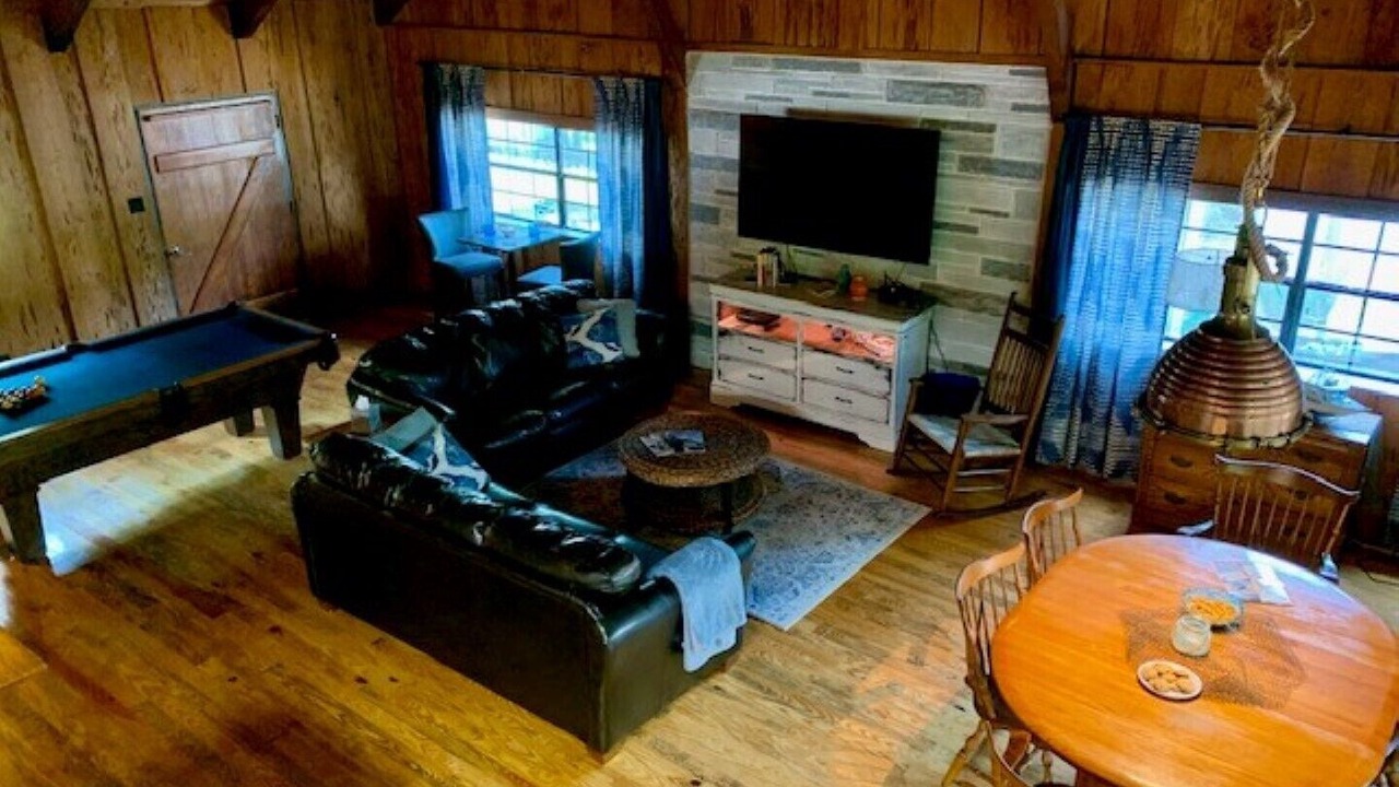 Photo of Livingroom in Inglis