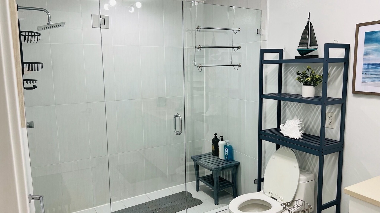 Photo of Bathroom in Midtown