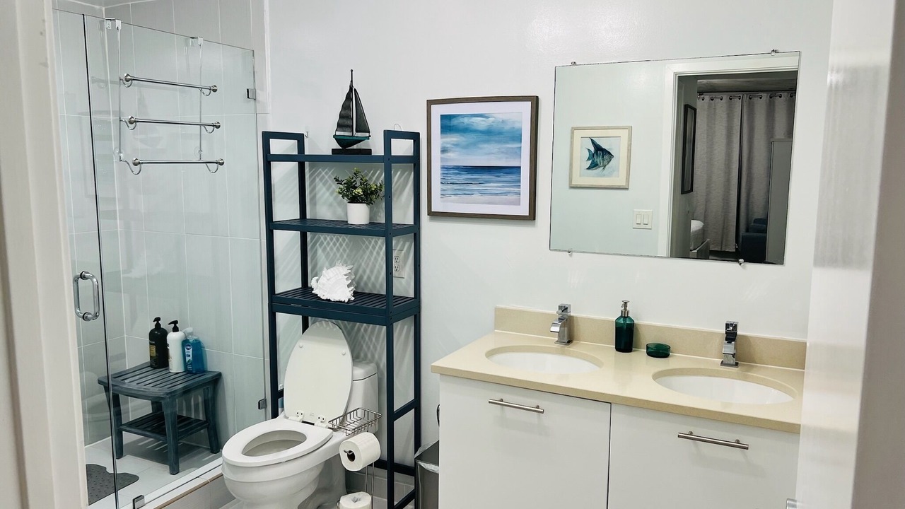 Photo of Bathroom in Midtown