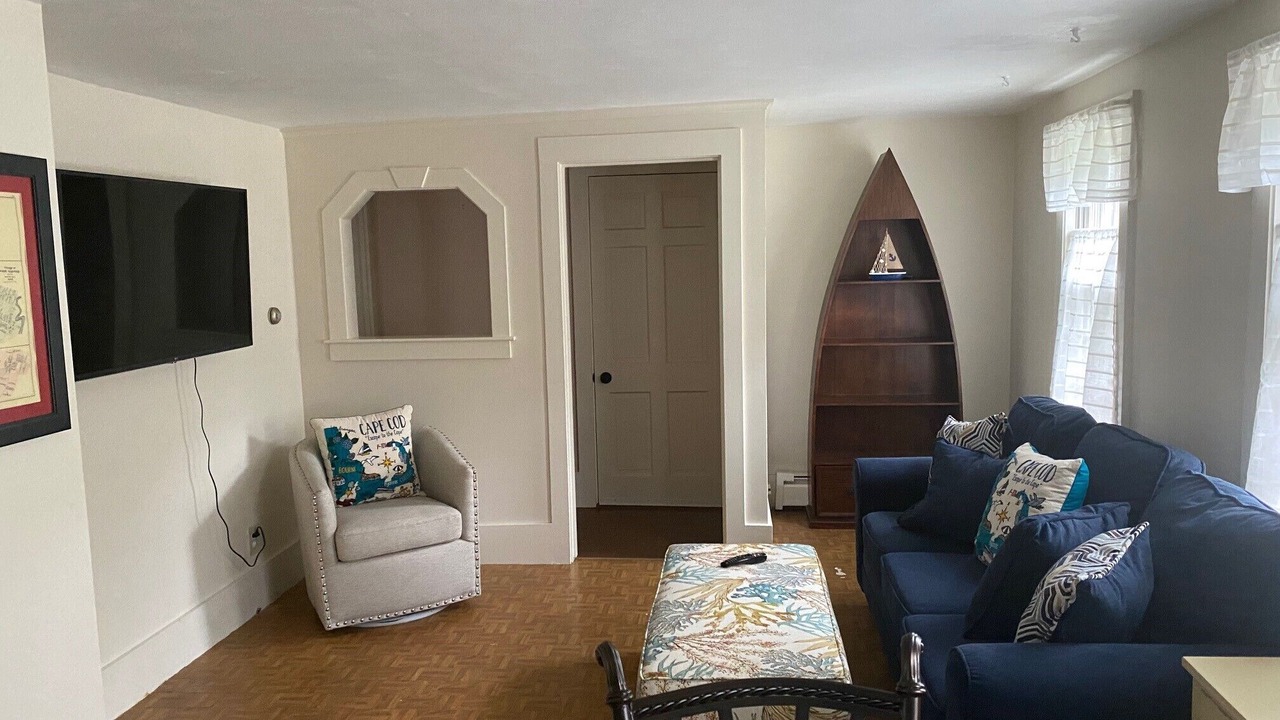 Photo of Livingroom in West Harwich