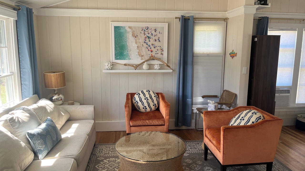 Photo of Livingroom in Beach Hampton