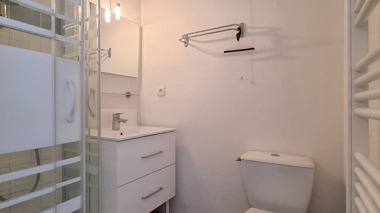 Photo of Bathroom in Saint-Etienne-en-Devoluy
