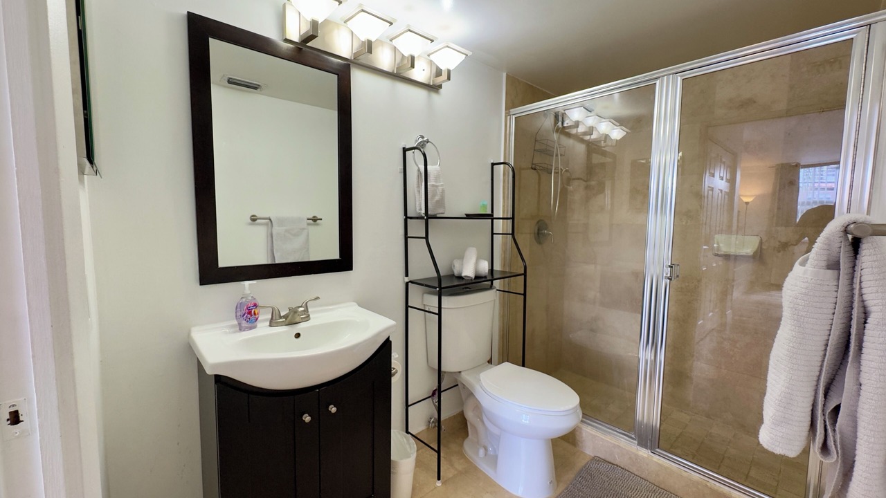 Photo of Bathroom in Aventura