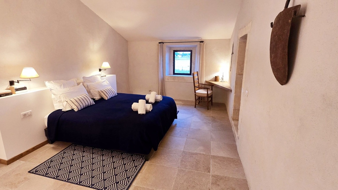 Photo of Bedroom in Oppede