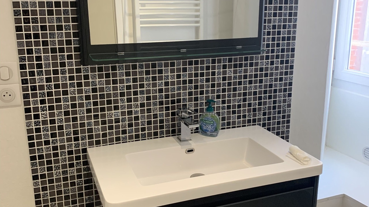 Photo of Bathroom in Dinan