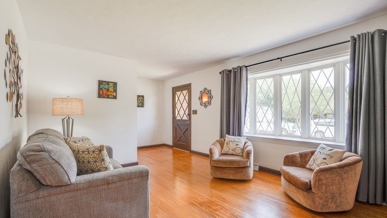 Photo of Livingroom in Newport News