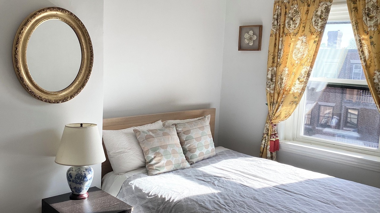 Photo of Bedroom in Fenway–Kenmore