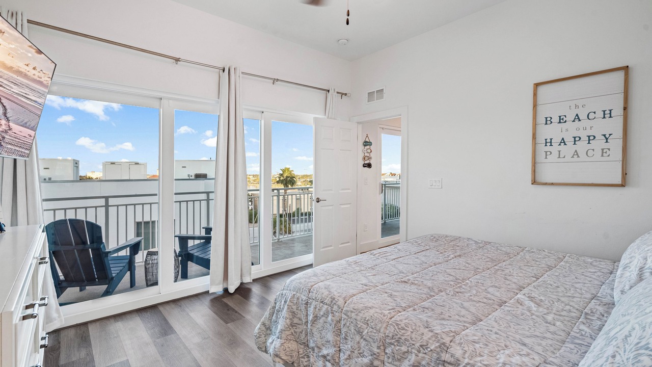 Photo of Bedroom in Madeira Beach