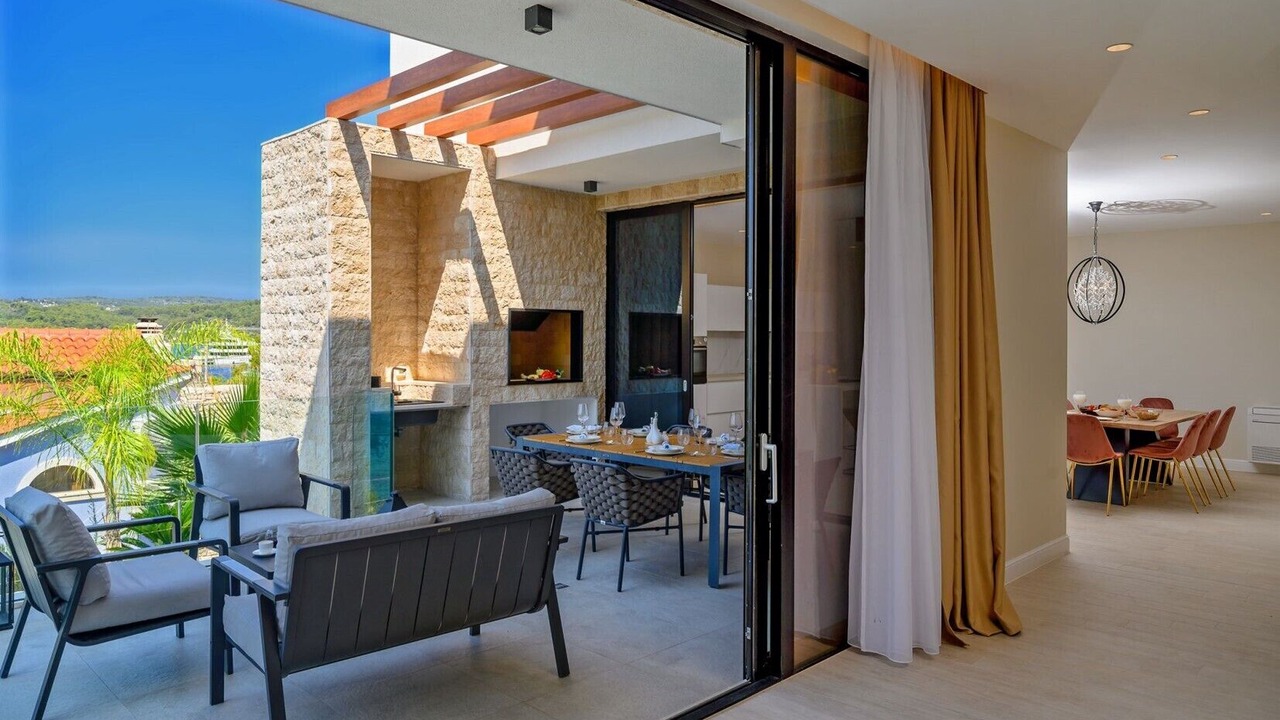 Photo of Outdoor in Necujam