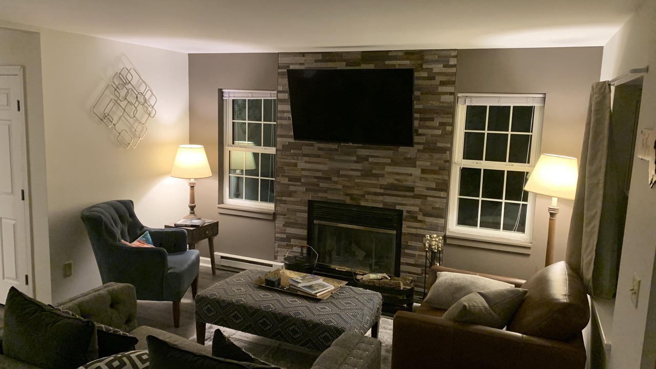 Photo of Livingroom in Hancock