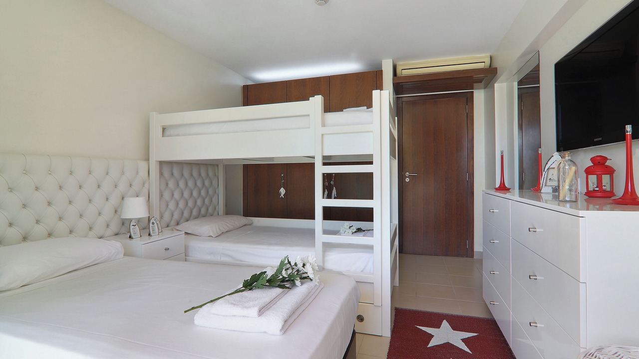 Photo of Bedroom in Salgados
