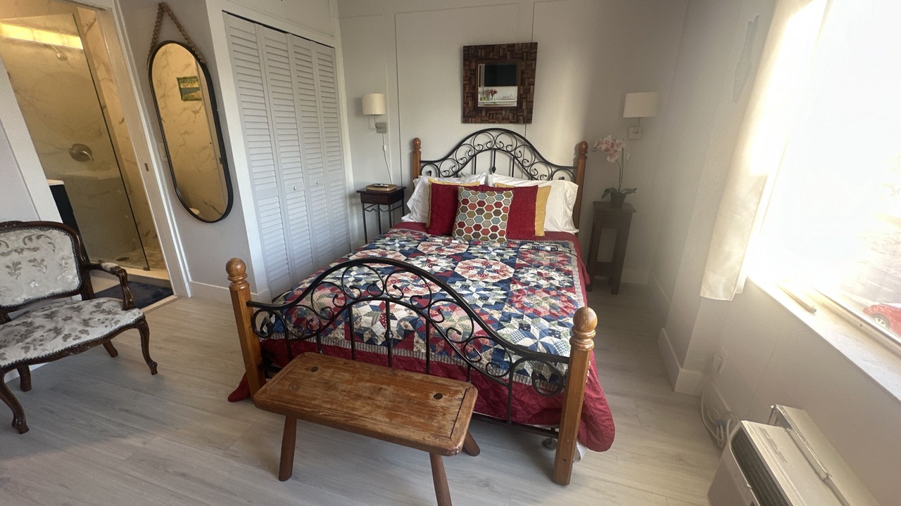 Photo of Bedroom in North Beach