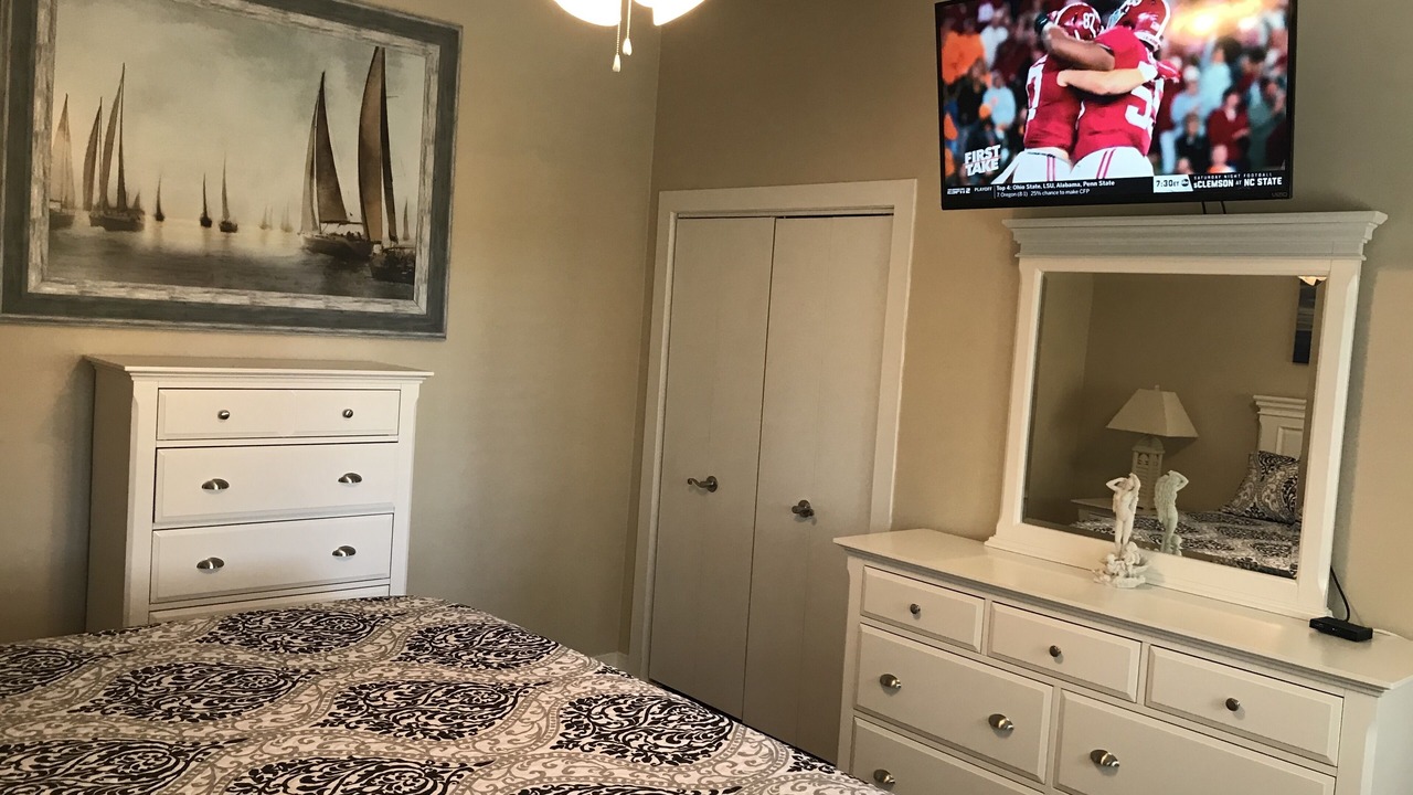 Photo of Bedroom in North Shore