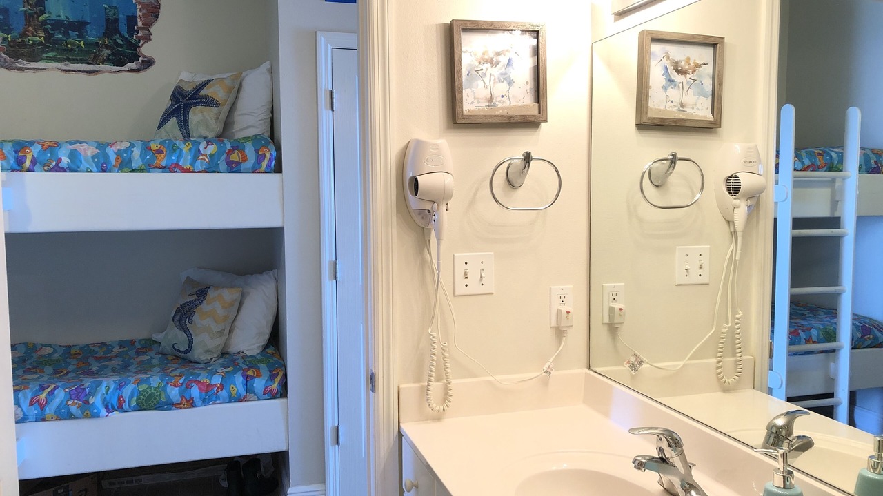 Photo of Bedroom in Miramar Beach