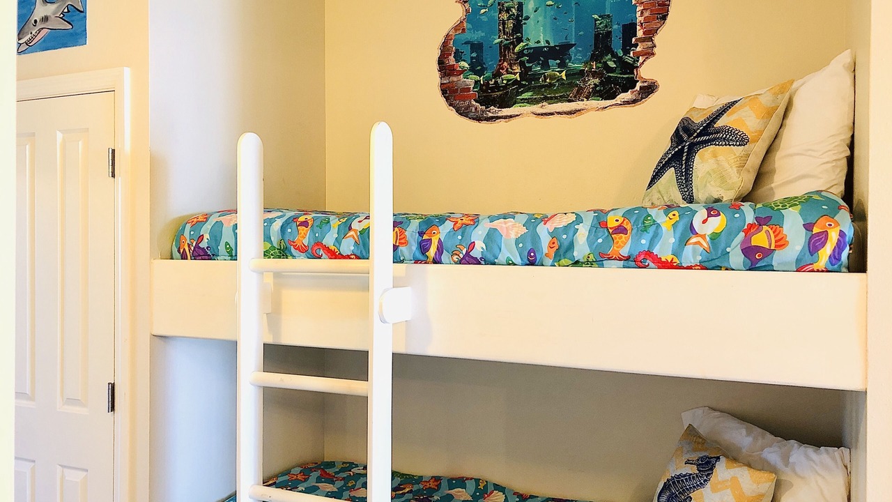 Photo of Bedroom in Miramar Beach