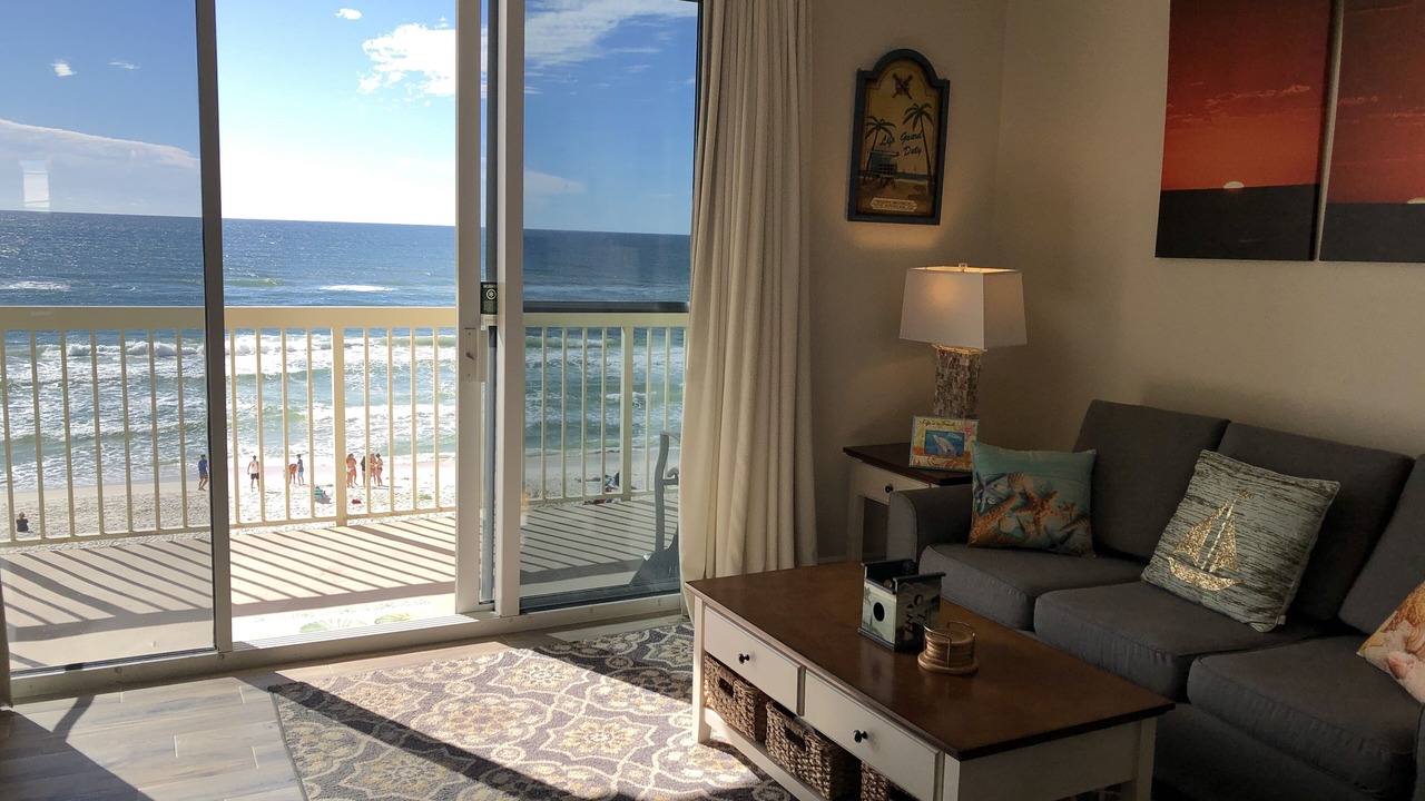 Photo of Livingroom in Miramar Beach
