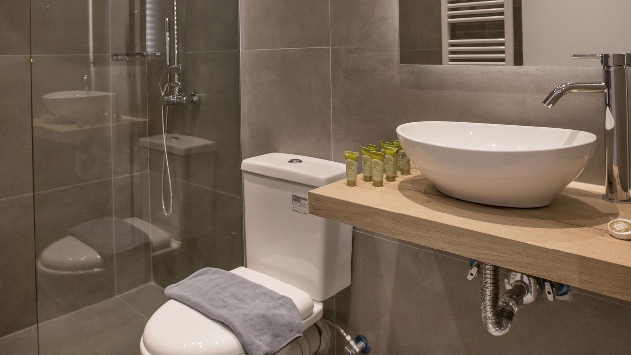 Photo of Bathroom in Koukaki