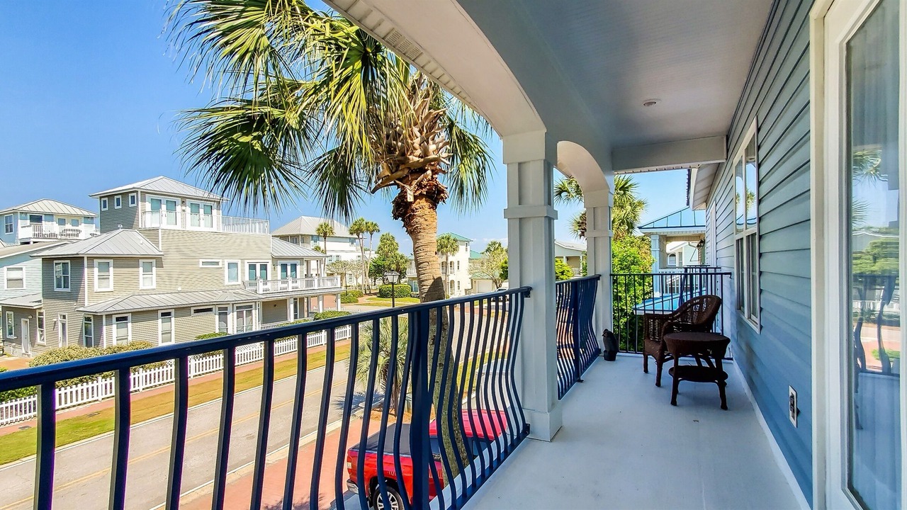 Photo of Patio Balcony in Crystal Shores