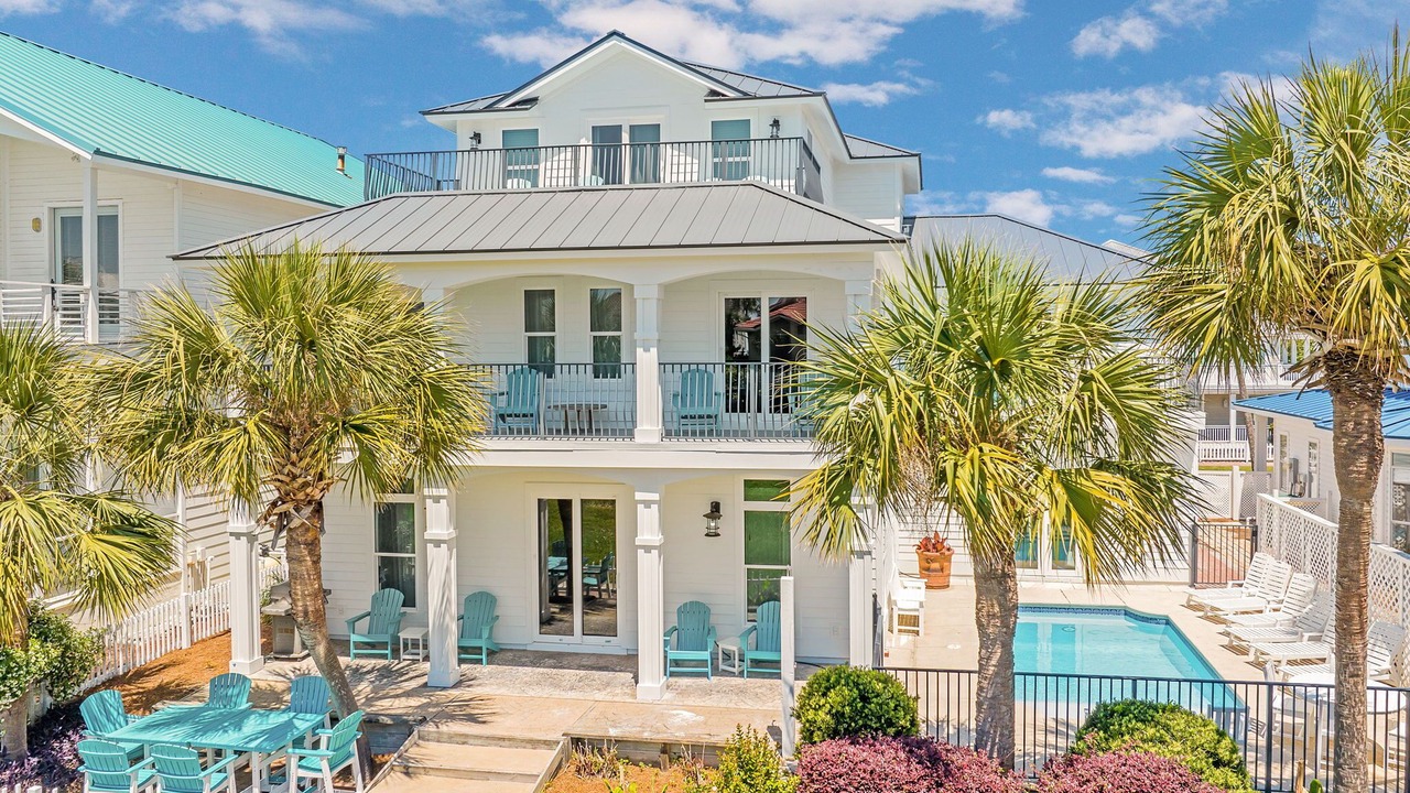 Photo of Outdoor in Crystal Shores
